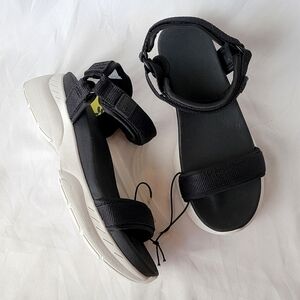 Michelle Hiking Sandals | All in Motion | Black